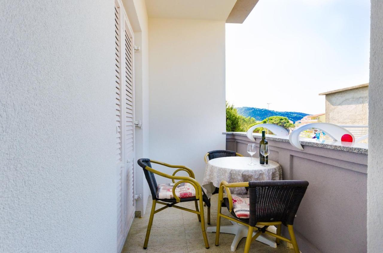 Apartments Ruza-Rajska Beach Lopar Kültér fotó